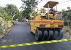 Sukses Pengaspalan Jalan di Gresik: TNI dan Warga Bersatu